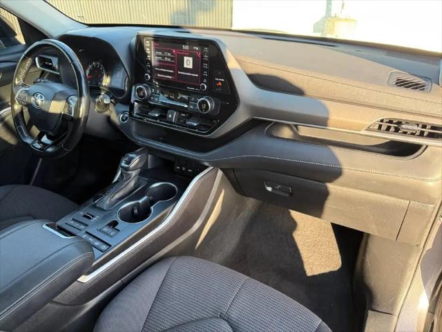 2021 Toyota Highlander LE
