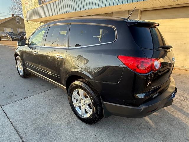 2011 Chevrolet Traverse 2LT