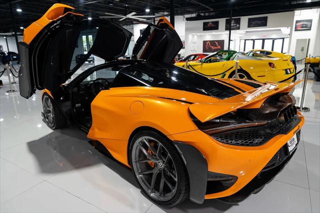 2021 McLaren 765LT Coupe
