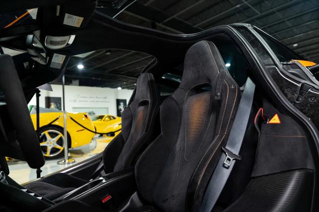 2021 McLaren 765LT Coupe