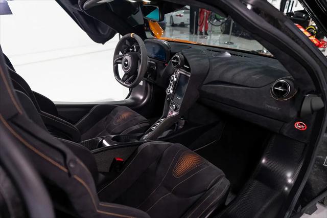 2021 McLaren 765LT Coupe