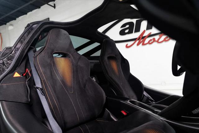 2021 McLaren 765LT Coupe