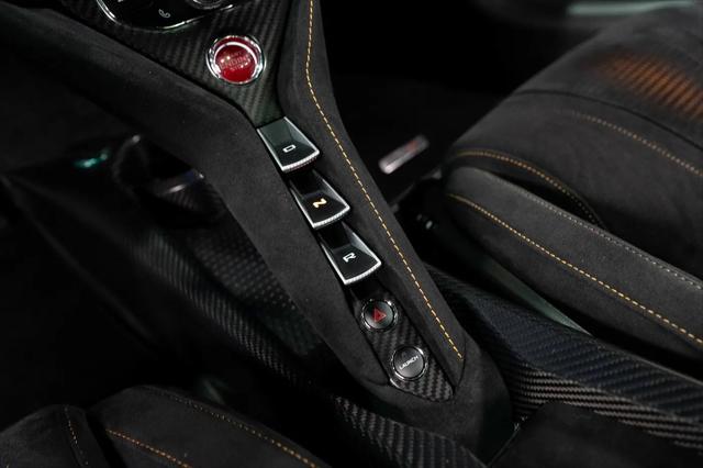 2021 McLaren 765LT Coupe