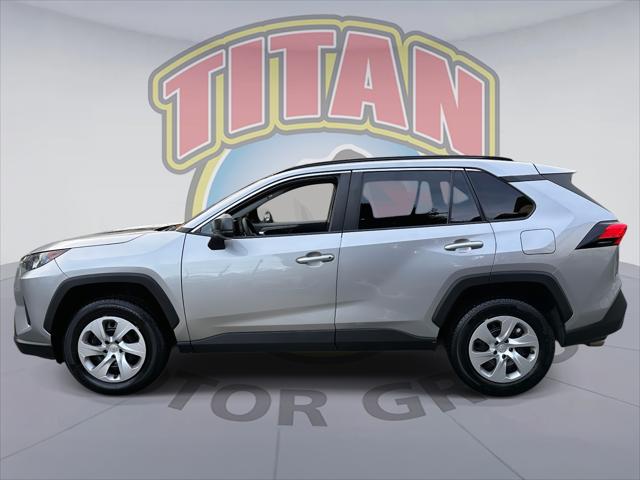 2020 Toyota RAV4 LE [1]