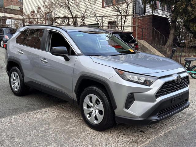 2020 Toyota RAV4 LE [6]