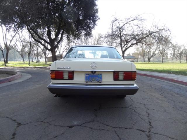 1984 Mercedes-Benz 380 SERIES 380SE
