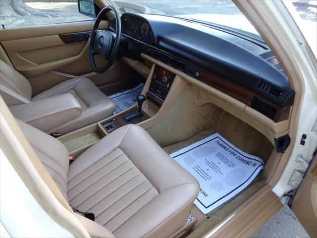 1984 Mercedes-Benz 380 SERIES 380SE
