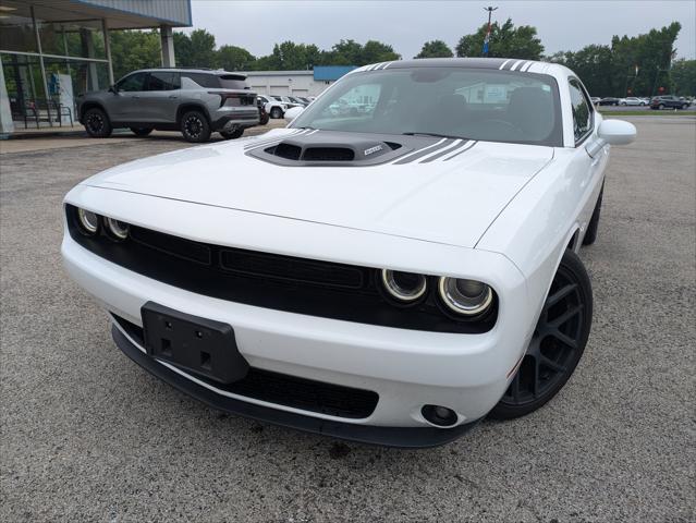 2017 Dodge Challenger R/T Shaker