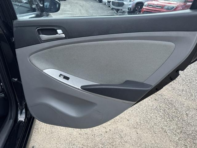 2012 Hyundai Accent GLS