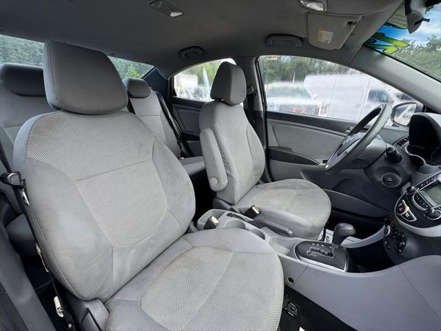 2012 Hyundai Accent GLS