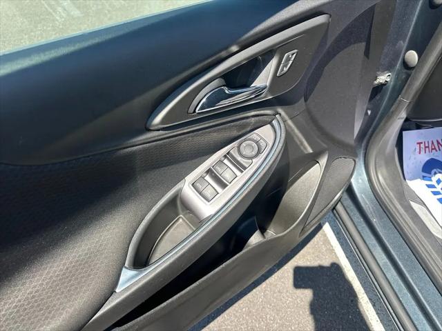 2021 Chevrolet Malibu FWD LT