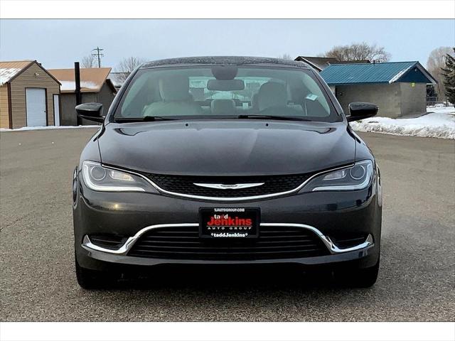 2016 Chrysler 200 Limited