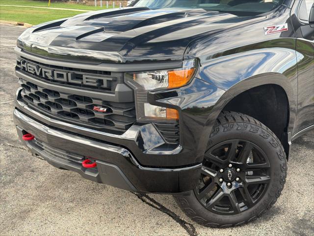 2023 Chevrolet Silverado 1500 4WD Crew Cab Short Bed Custom Trail Boss