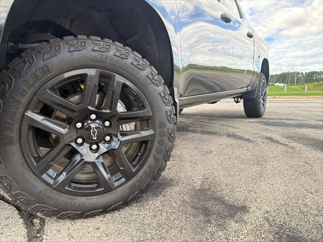 2023 Chevrolet Silverado 1500 4WD Crew Cab Short Bed Custom Trail Boss