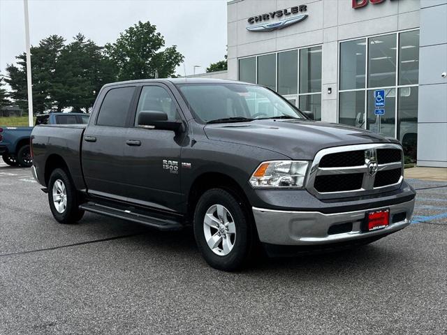 2019 RAM 1500 Classic SLT Crew Cab 4x4 57 Box