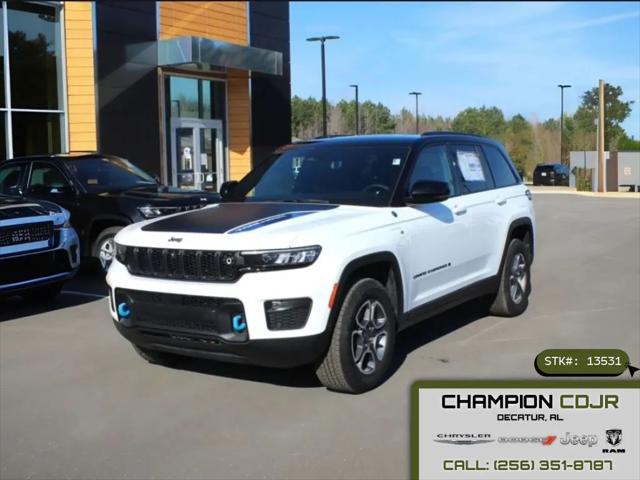 2023 Jeep Grand Cherokee 4xe GRAND CHEROKEE TRAILHAWK 4xe 2023 Jeep Grand Cherokee 4xe GRAND CHEROKEE TRAILHAWK 4xe