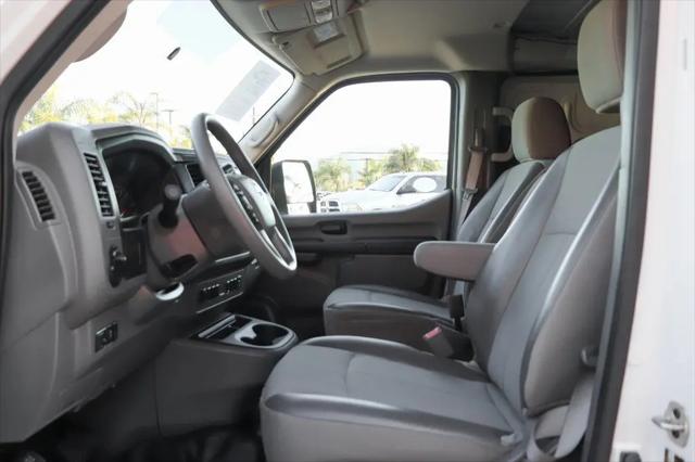 2020 Nissan 1500 SV Standard Roof V6