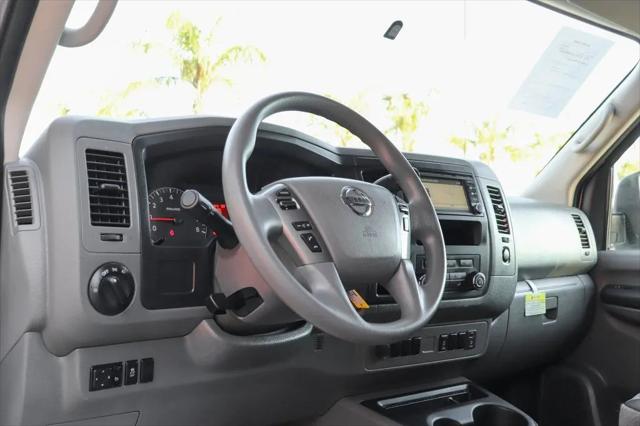 2020 Nissan 1500 SV Standard Roof V6