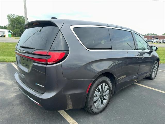 2023 Chrysler Pacifica Hybrid PACIFICA PLUG-IN HYBRID TOURING L 2023 Chrysler Pacifica Hybrid PACIFICA PLUG-IN HYBRID TOURING L