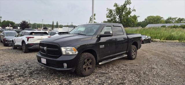2017 Ram 1500 Express Crew Cab 4x4 5'7" Box for sale in Monroe, MI