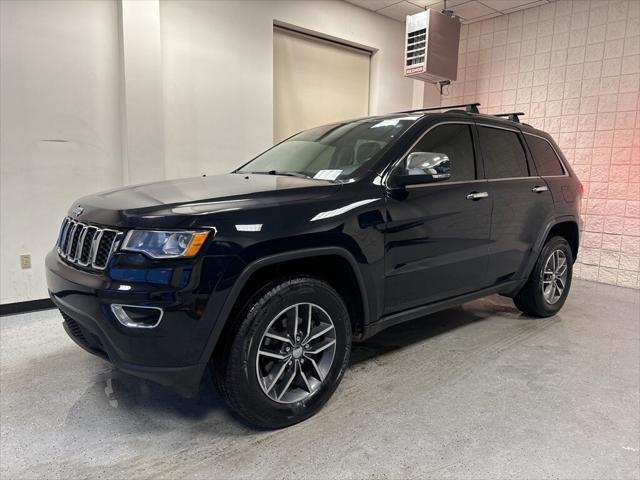 2017 Jeep Grand Cherokee Limited 4x4 2017 Jeep Grand Cherokee Limited 4x4