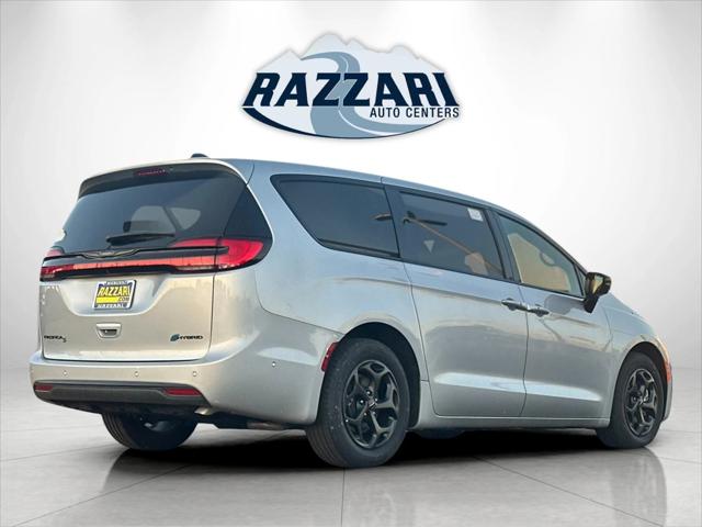 2023 Chrysler Pacifica Plug-In Hybrid PACIFICA PLUG-IN HYBRID LIMITED