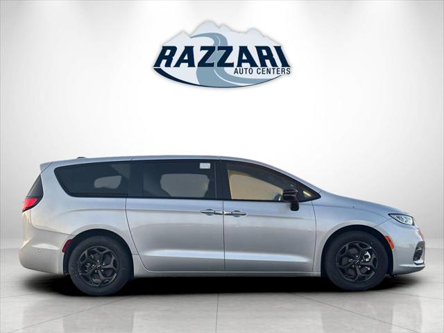 2023 Chrysler Pacifica Hybrid PACIFICA PLUG-IN HYBRID LIMITED 2023 Chrysler Pacifica Hybrid PACIFICA PLUG-IN HYBRID LIMITED