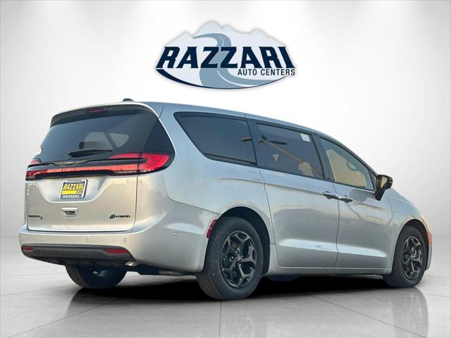 2023 Chrysler Pacifica Hybrid PACIFICA PLUG-IN HYBRID LIMITED 2023 Chrysler Pacifica Hybrid PACIFICA PLUG-IN HYBRID LIMITED