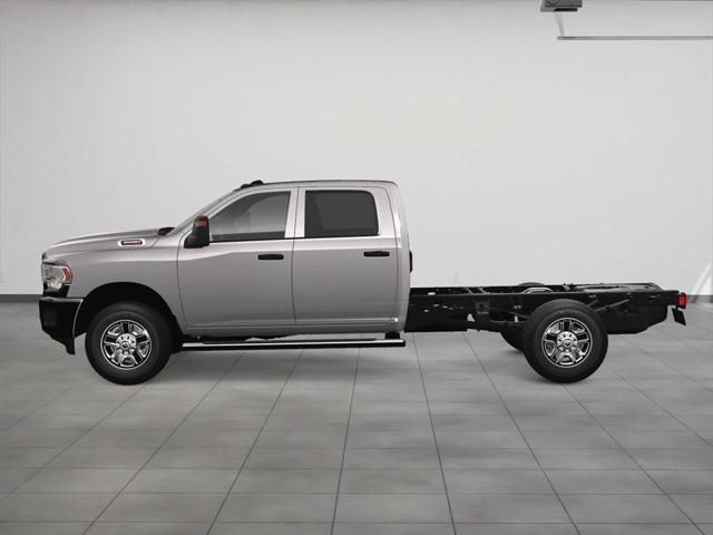 2023 RAM Ram 3500 Chassis Cab RAM 3500 TRADESMAN CREW CAB CHASSIS 4X4 60 CA