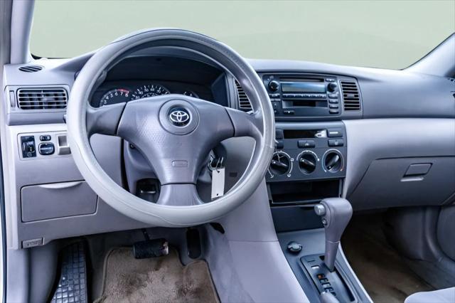2004 Toyota Corolla LE