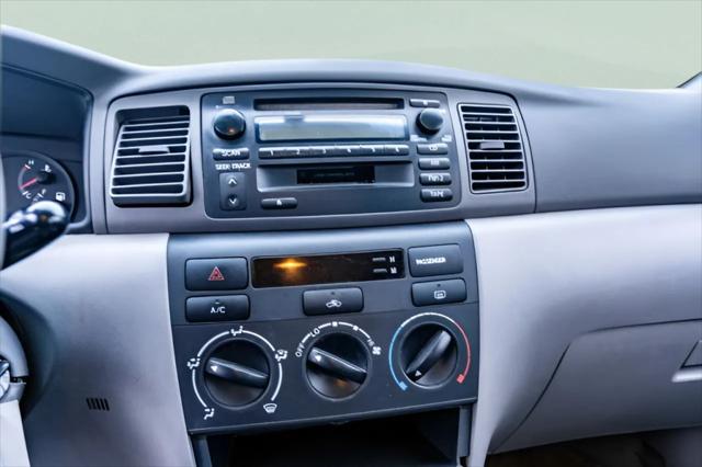 2004 Toyota Corolla LE