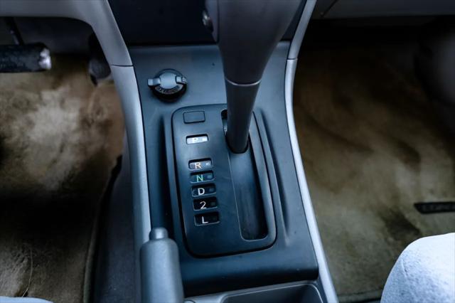 2004 Toyota Corolla LE