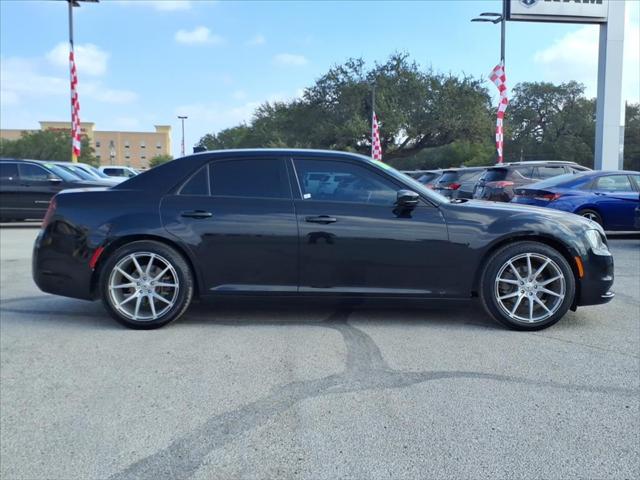 2020 Chrysler 300 Touring