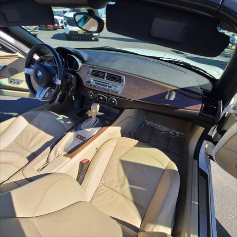 2003 BMW Z4 2.5i