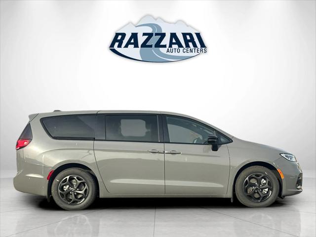 2023 Chrysler Pacifica Plug-In Hybrid PACIFICA PLUG-IN HYBRID LIMITED