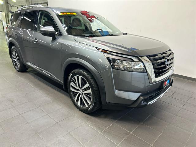2022 Nissan Pathfinder Platinum 4WD