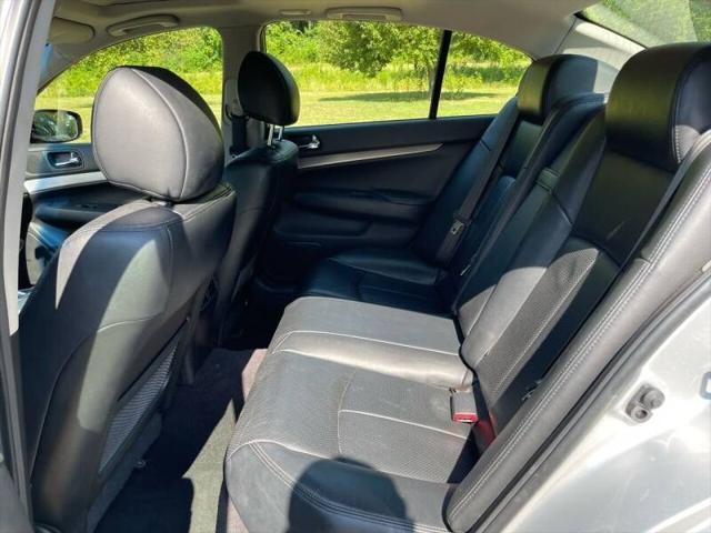 2012 INFINITI G37 x