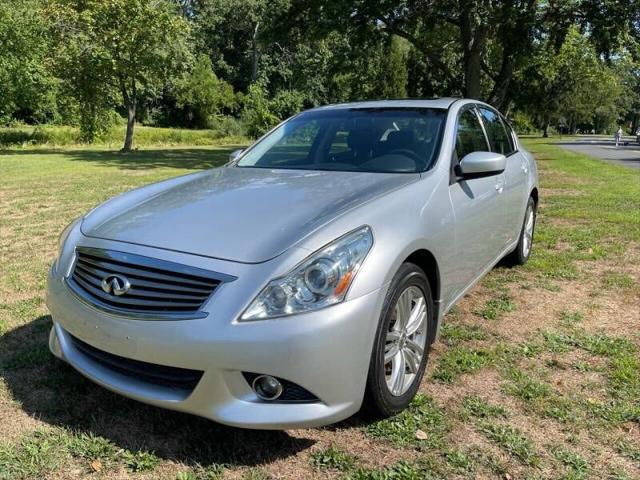 2012 INFINITI G37 x