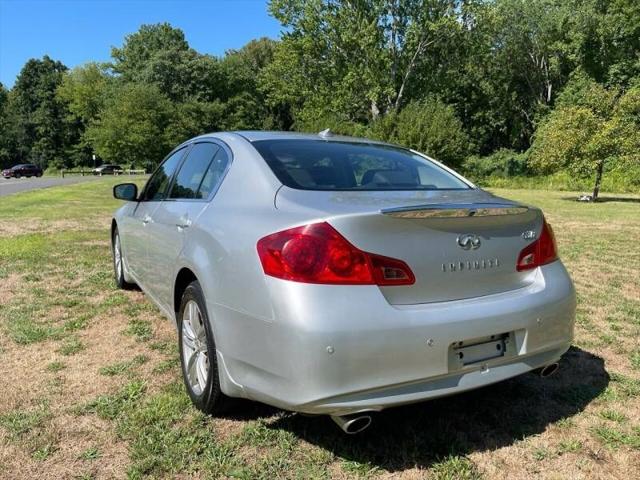 2012 INFINITI G37 x