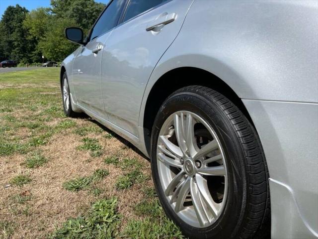 2012 INFINITI G37 x