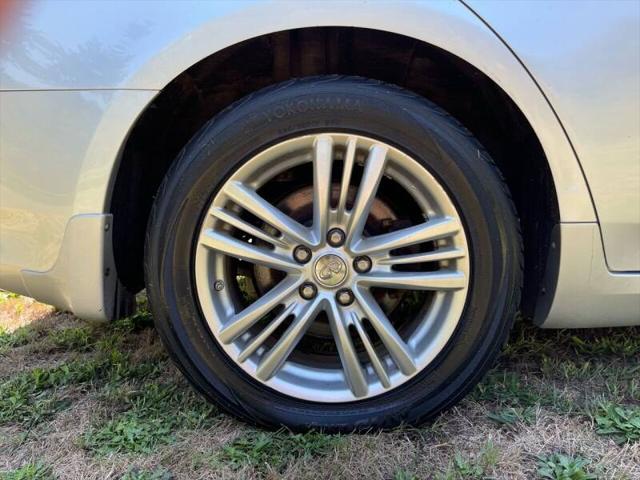 2012 INFINITI G37 x