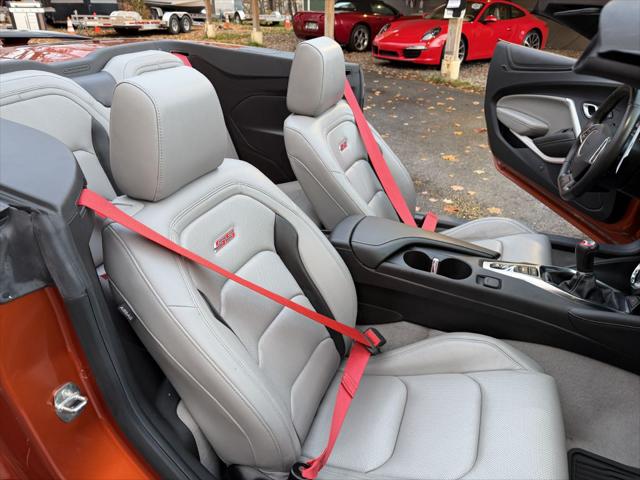 2022 Chevrolet Camaro RWD Convertible 2SS