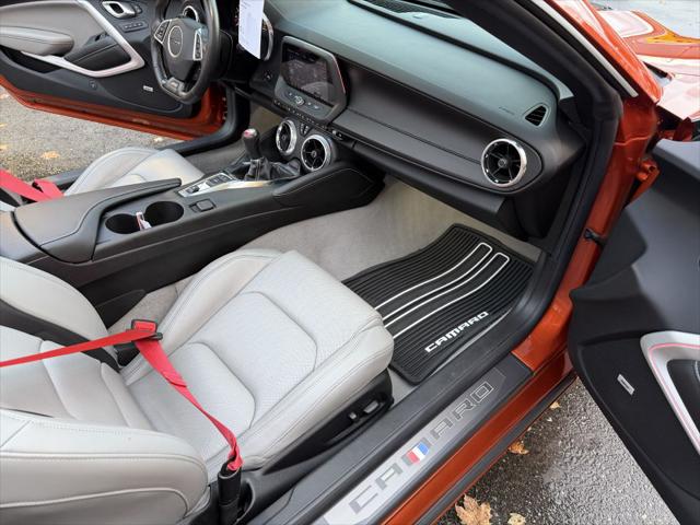 2022 Chevrolet Camaro RWD Convertible 2SS