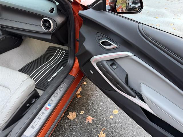 2022 Chevrolet Camaro RWD Convertible 2SS