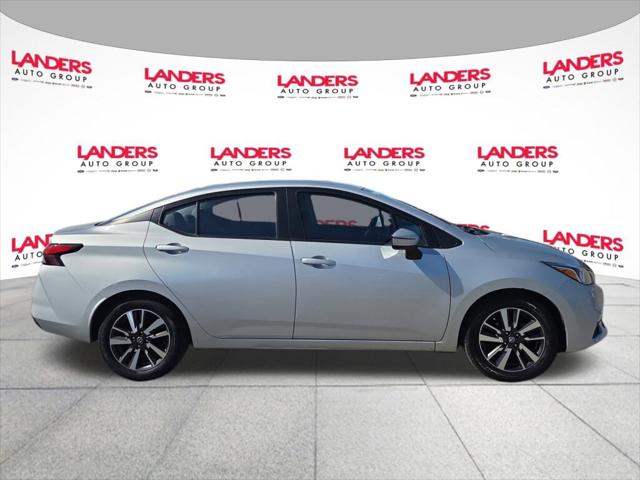 2021 Nissan Versa SV Xtronic CVT 2021 Nissan Versa SV Xtronic CVT