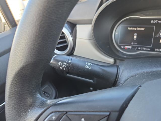 2021 Nissan Versa SV Xtronic CVT