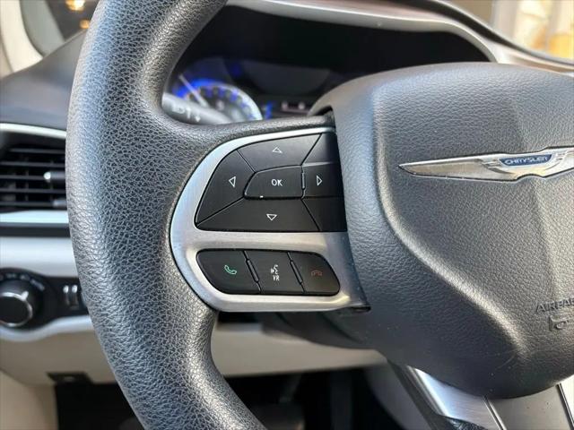 2021 Chrysler Voyager LXI