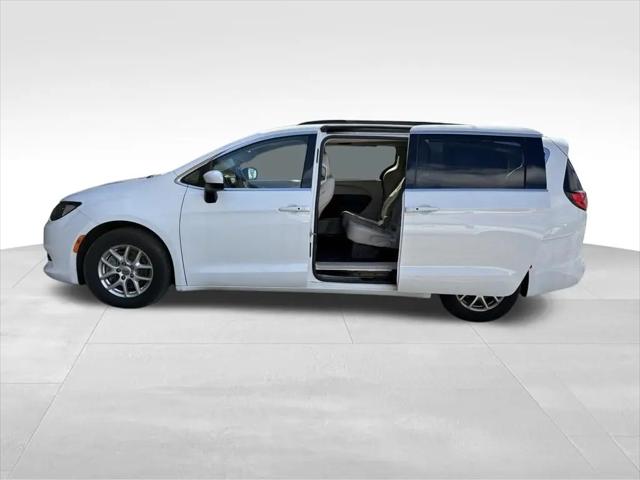 2021 Chrysler Voyager LXI