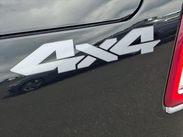 2019 Ram 1500 Big Horn/Lone Star Crew Cab 4x4 57 Box