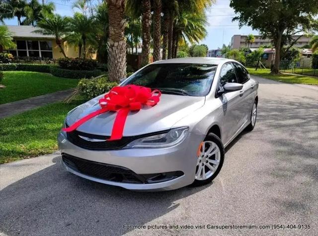 2015 Chrysler 200 S
